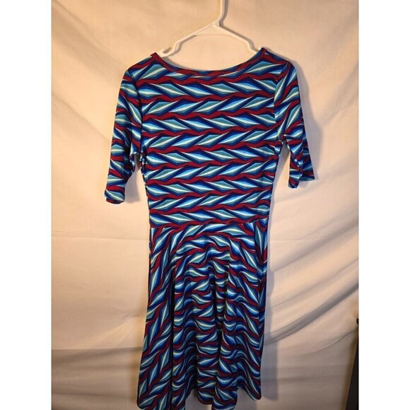 Lularoe Dress Fit Flare Blues Reds Midi Flattering Womens Size Medium - Picture 3 of 3